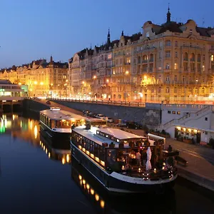 Boat Matylda 4*, Praga República Checa